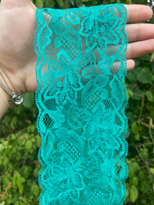 Bandeau en dentelle verte