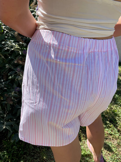 Short à rayures roses
