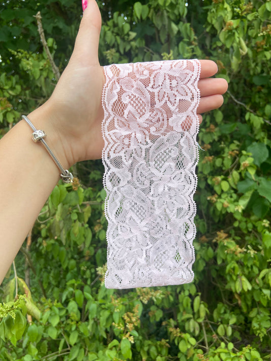 Bandeau en dentelle rose pâle