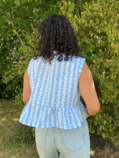 Blouse à pois bleus