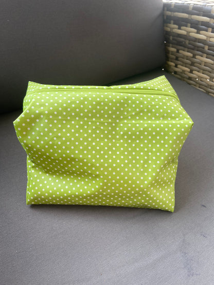 Trousse de voyage à pois
