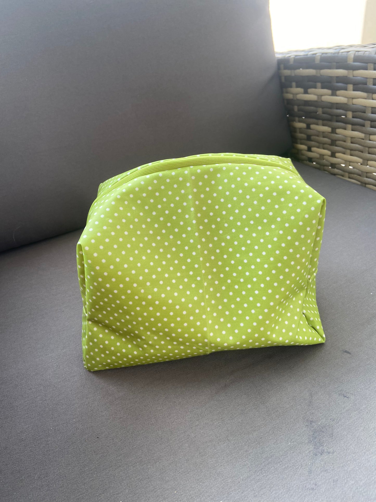 Trousse de voyage à pois