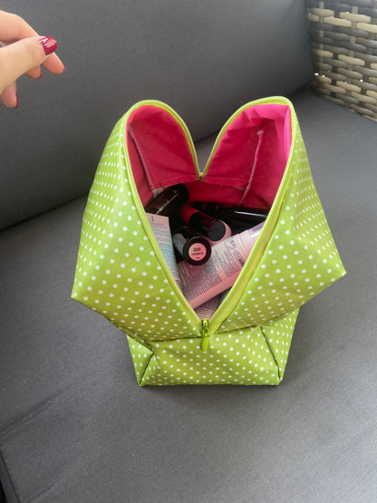 Trousse de voyage à pois